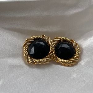 Vintage Signed Sarah Coventry Black Crystal Gold Clip On Earrings